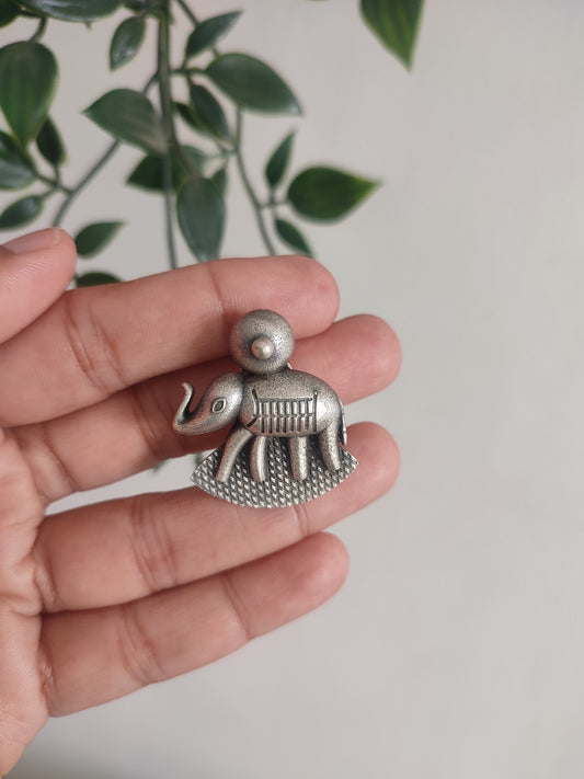 Gaj Swinging Stud Earrings