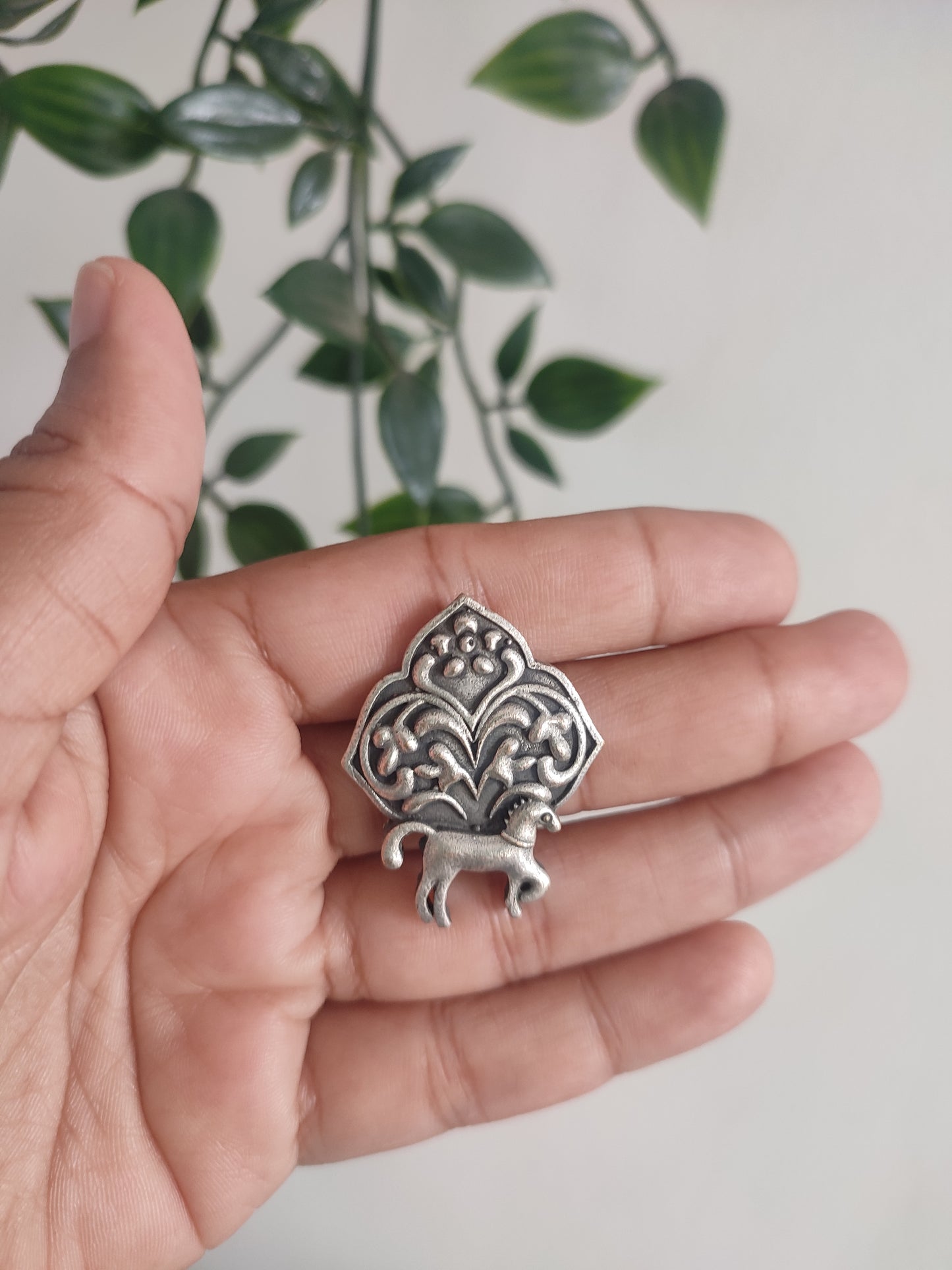 Ghode pe Sawar Stud Earrings