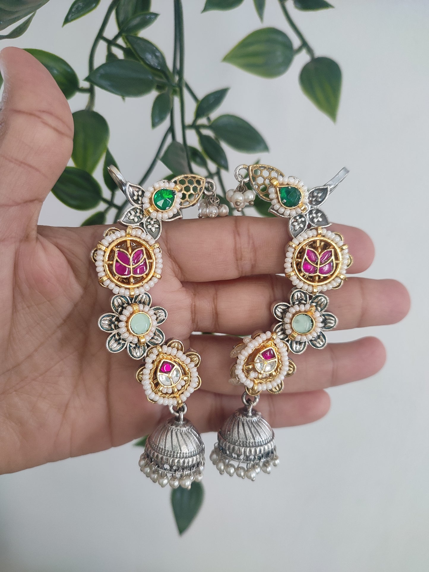 Zarqa Pachi Kundan Earcuffs with Pushback earrings
