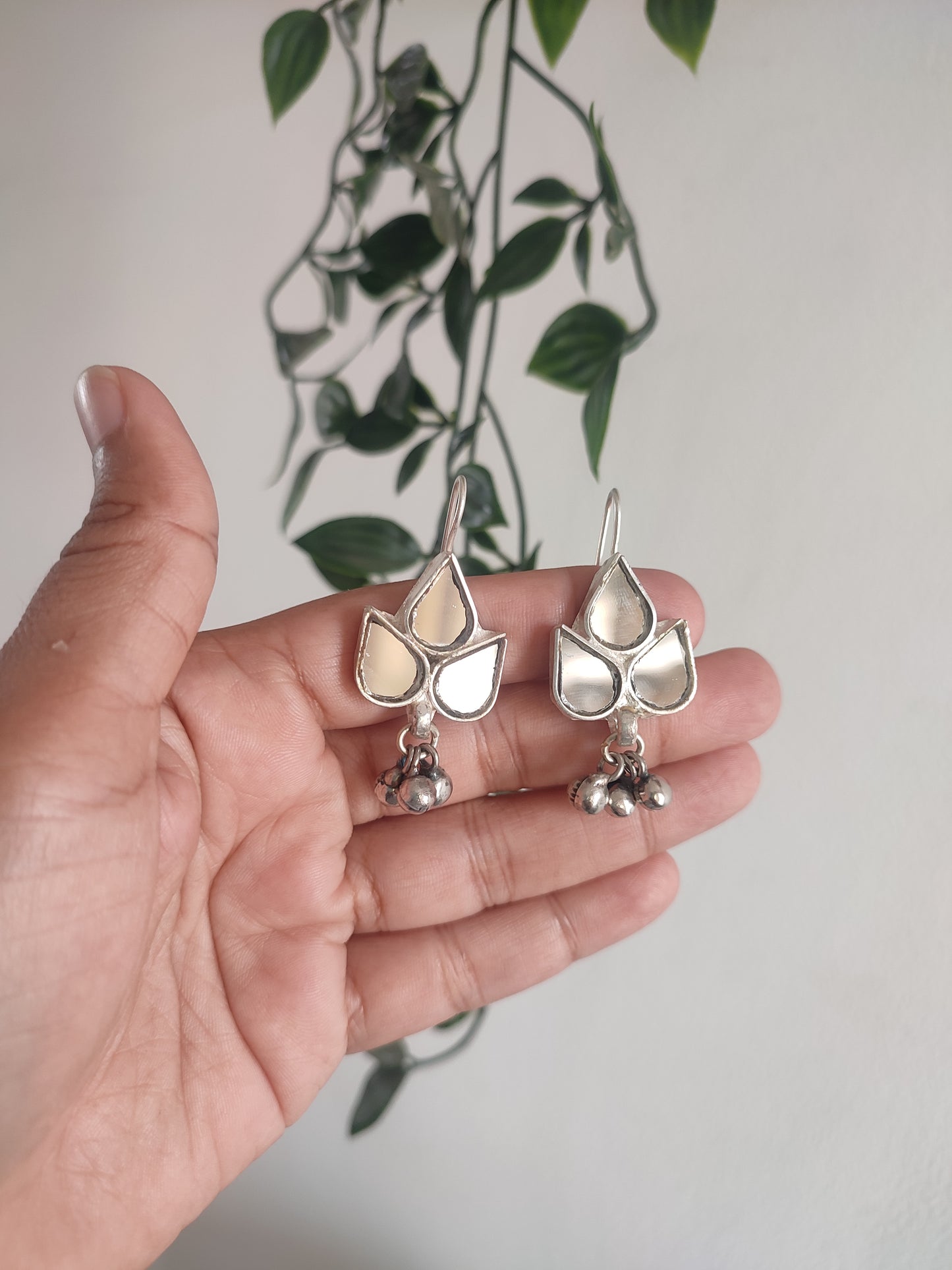Supriya Glass Earrings