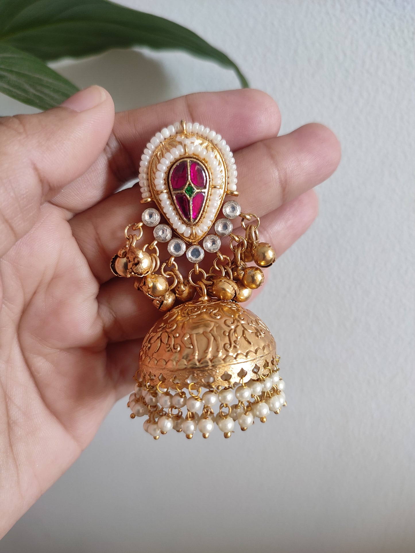 Kesha Gold Brass Jhumki