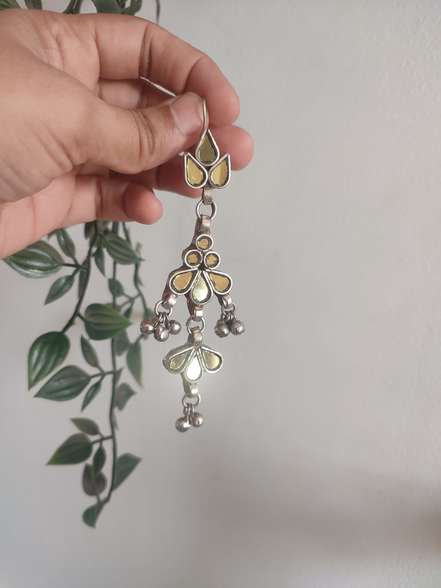 Gauri Glass Earrings Golden
