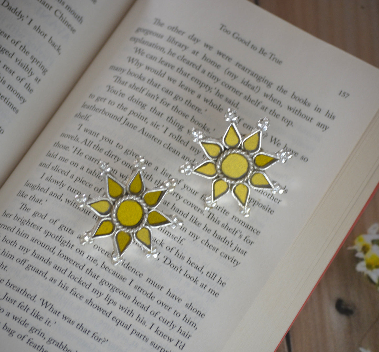 Monisha Glass Stud Earrings