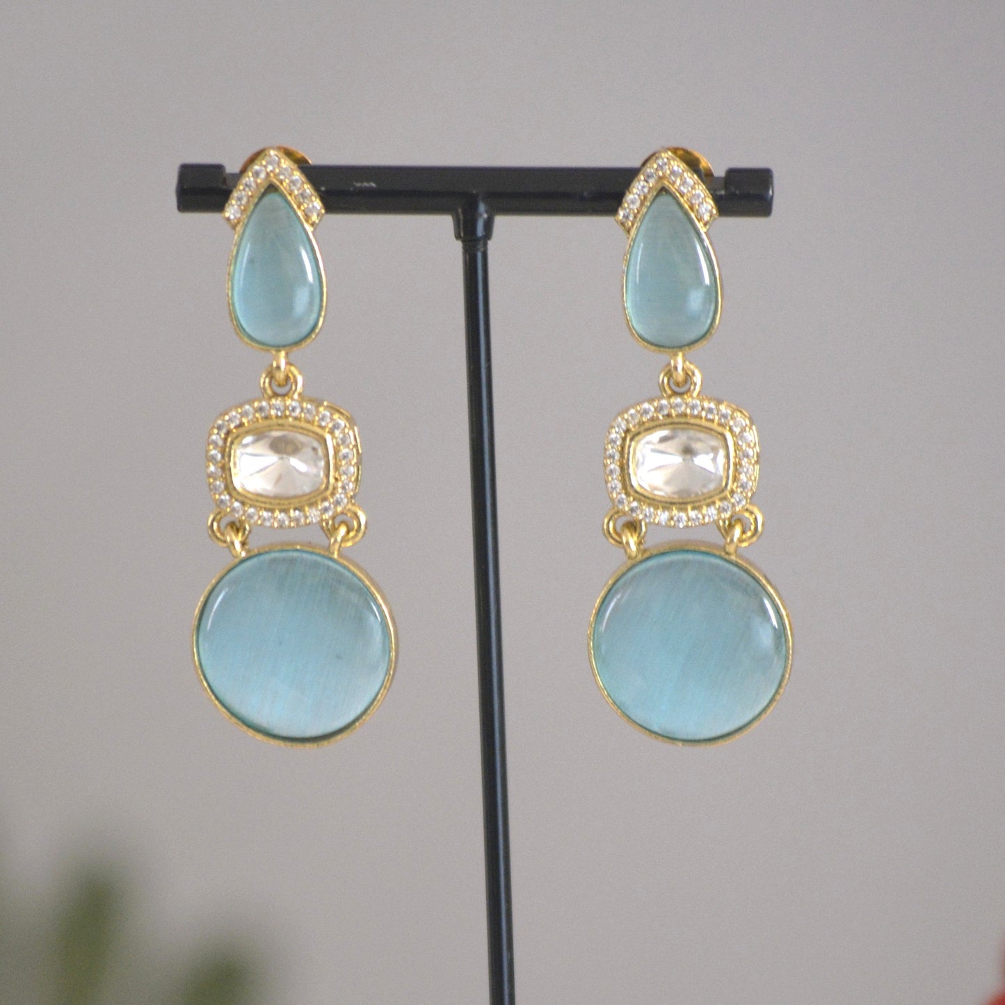Jigya Lightweight Moissanite Earrings