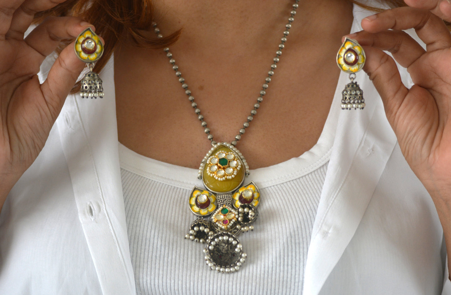 Meghduri Pachi Kundan Pendant Stone Pendant Set
