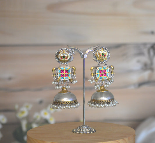 Riwaayat Pachi Radiance Jhumka Earrings
