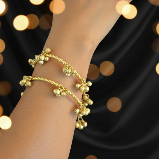 Golden Ghungroo Kada comes in a Pair of 2