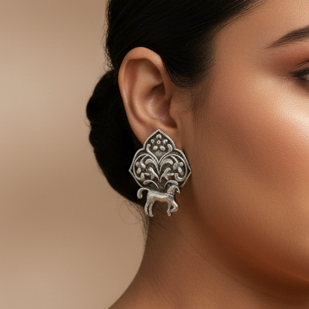 Ghode pe Sawar Stud Earrings