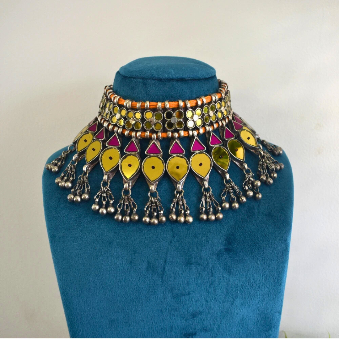 Murgami Glass Choker Necklace