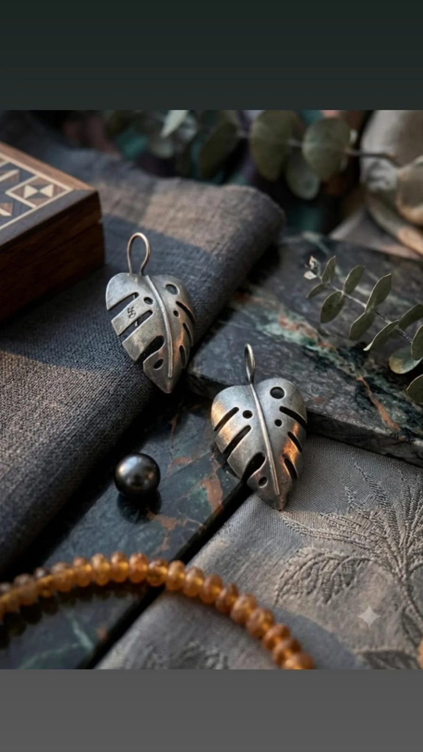 Pata fish hook Earrings