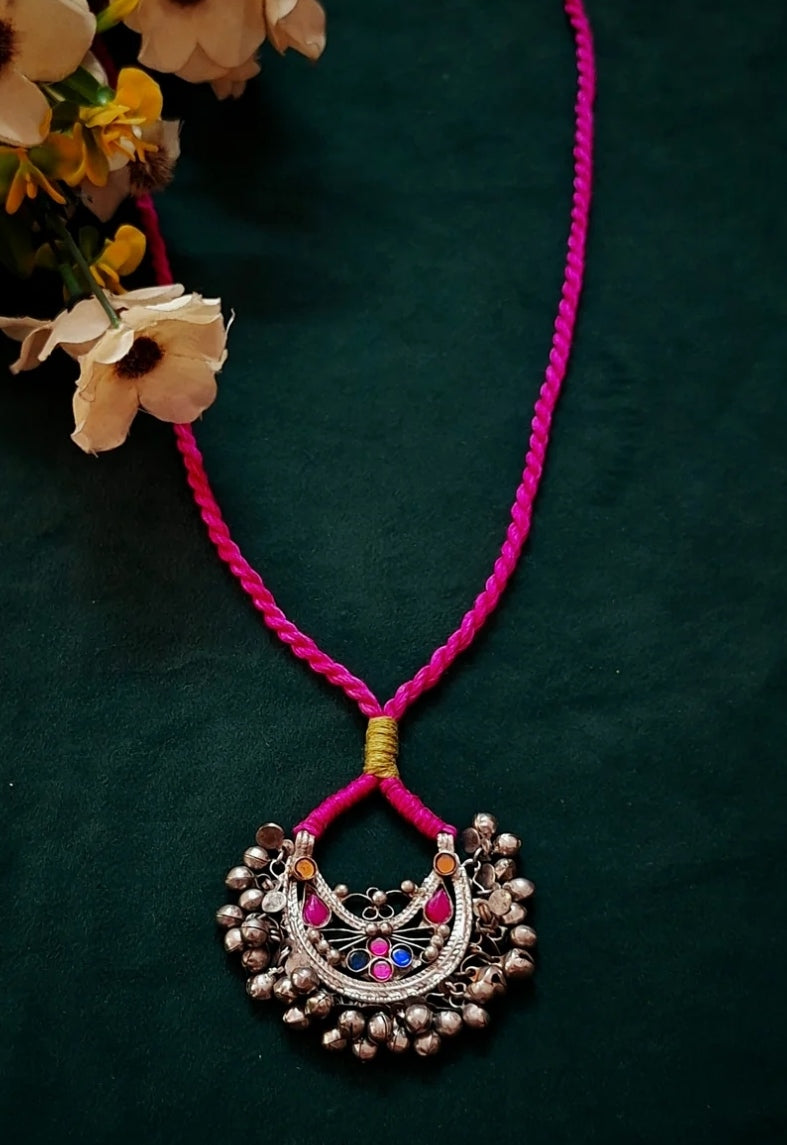 Nazaakat Afghani pendant necklace