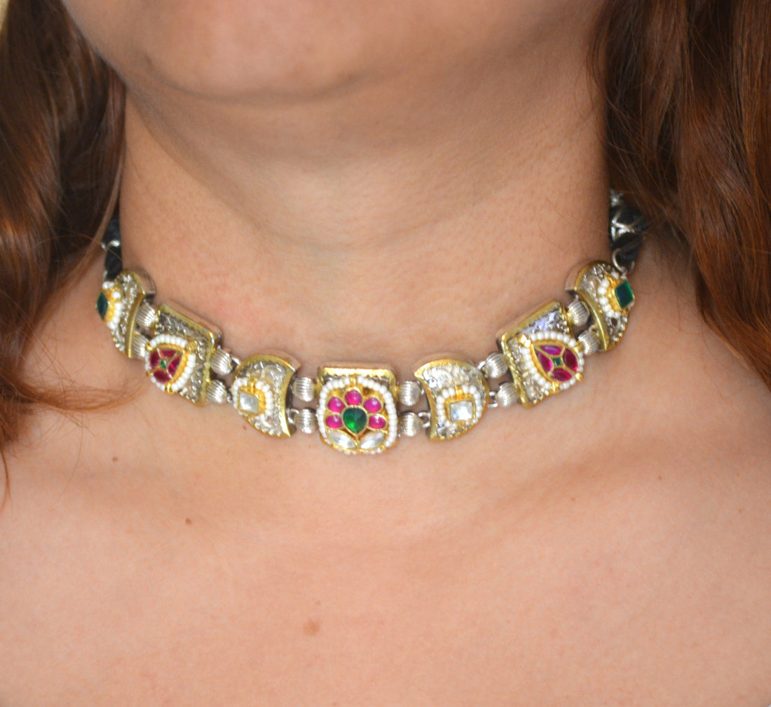 Embracing Tradition with a Modern Twist: The Allure of Pachi Kundan Jewellery