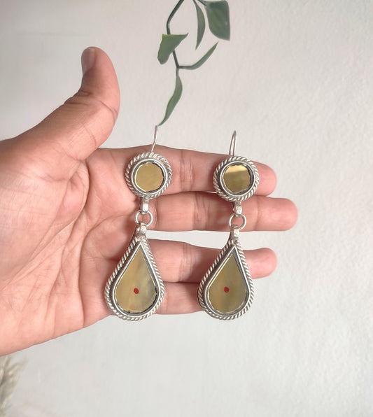 Mala Golden Glass Earrings