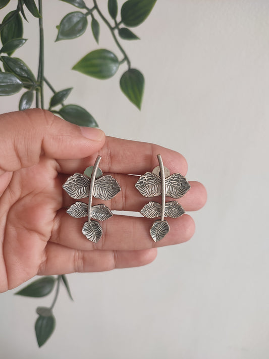 Pata Stud Earrings