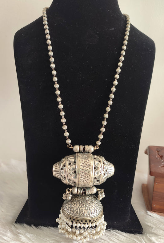 Mudhya Pendant Necklace with Jhumka Design