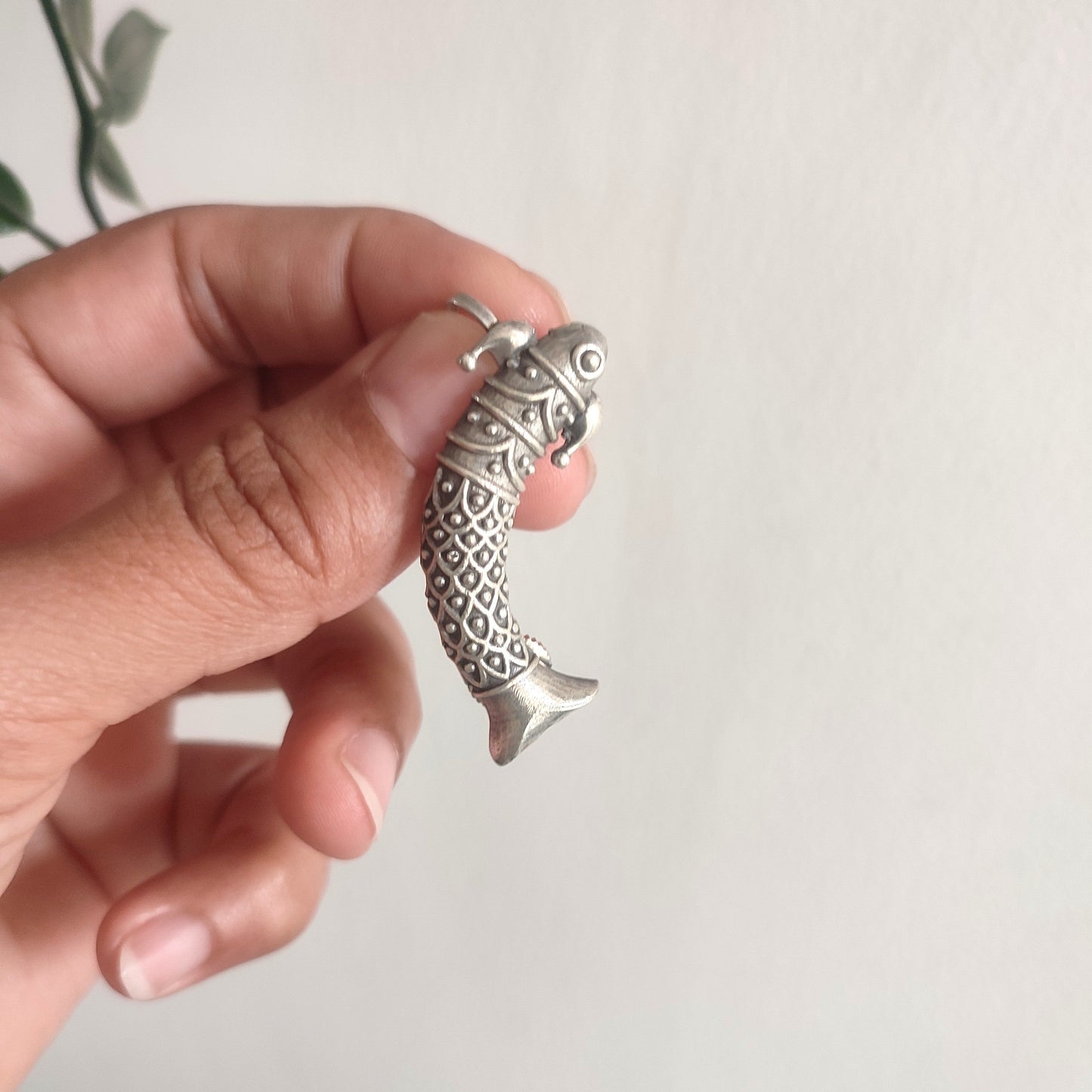 Fish Earcuff with push back stud