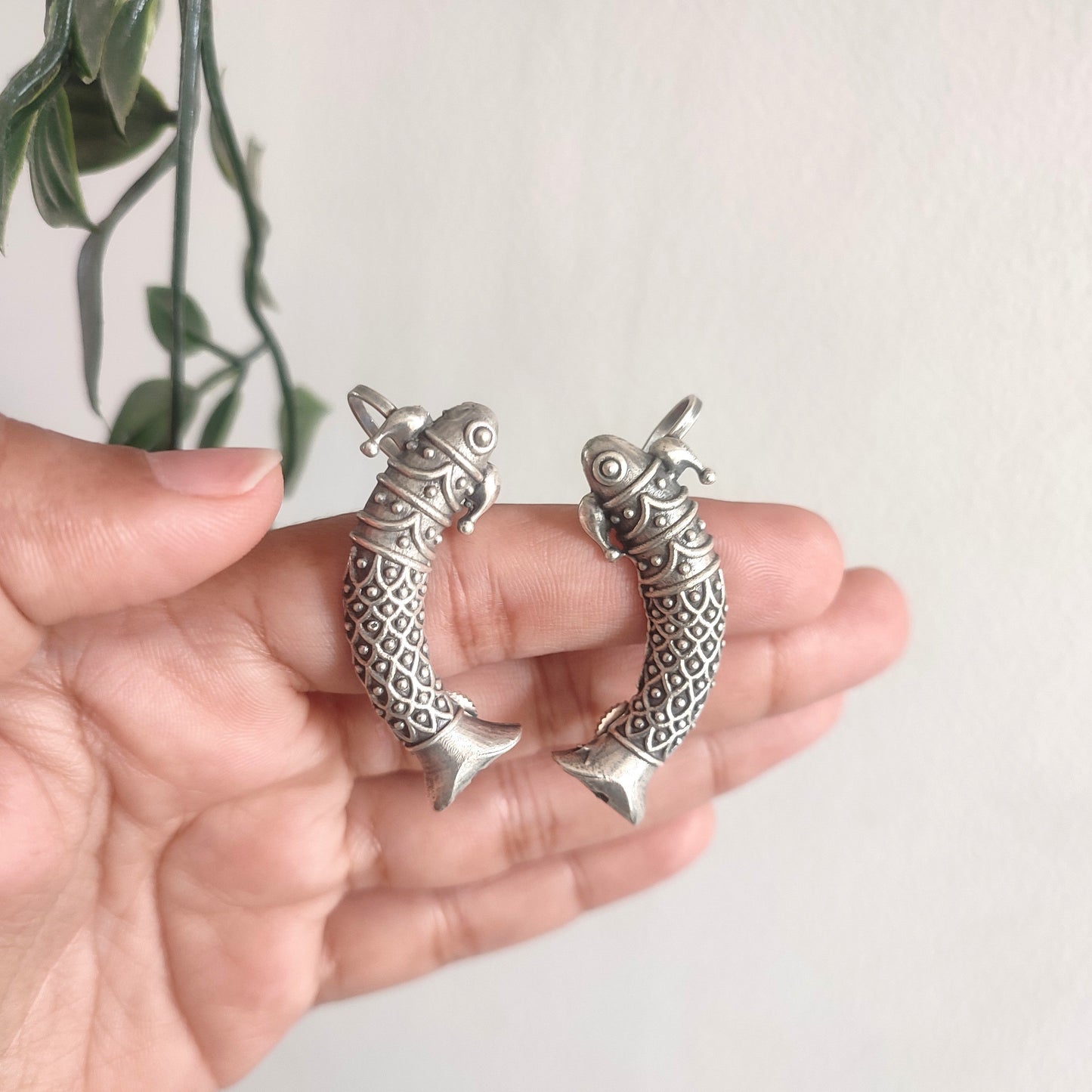 Fish Earcuff with push back stud