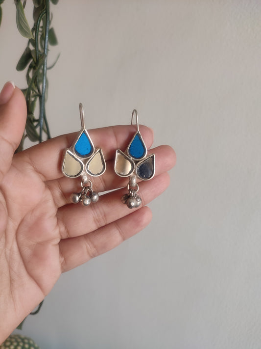 Supriya Glass Earrings