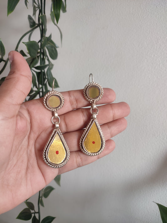 Mala Golden foil Glass Earrings