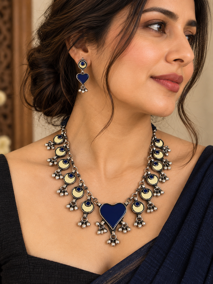 Munjya Glass Necklace Set with Earrings