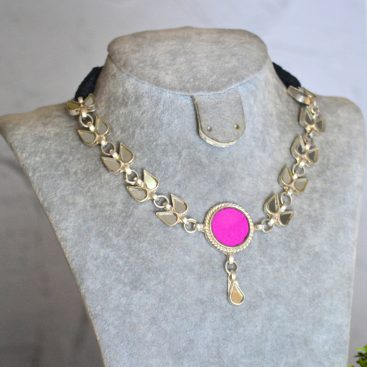 Avira Glass Choker Necklace