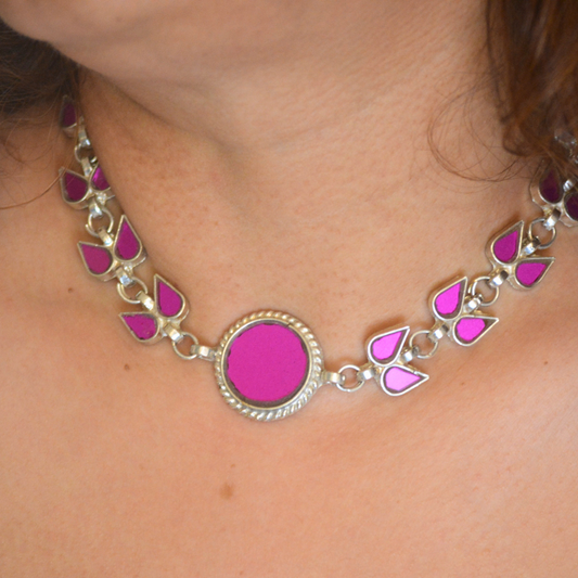 Avira Glass Choker Necklace Raani Pink