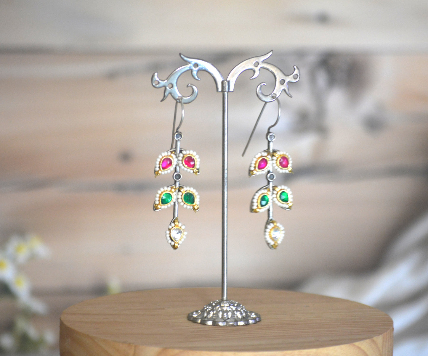 Rasiyo Pachi Kundan Hanging drop Earrings