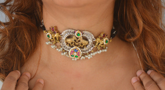 Suranya Pachi Kundan Necklace Set With Earrings