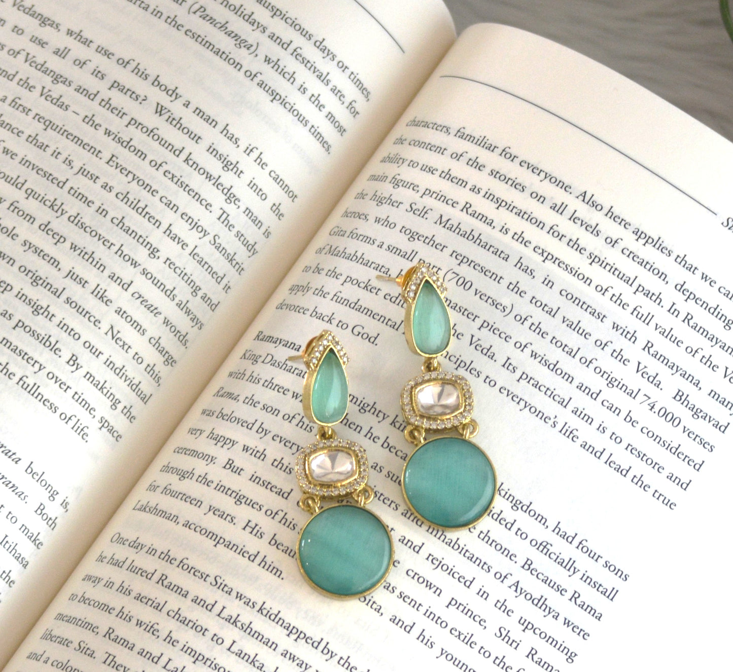 Jigya Lightweight Moissanite Earrings