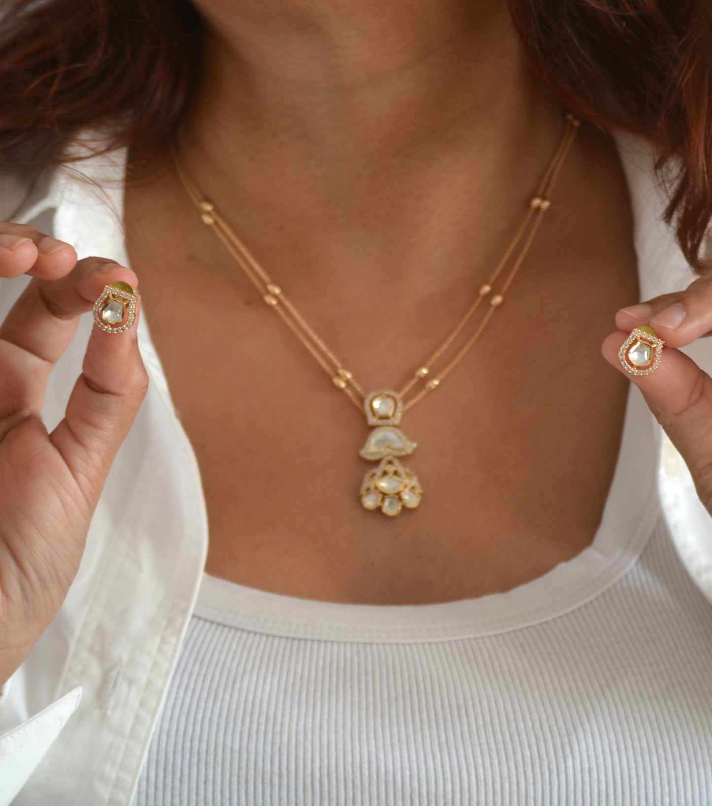 Ruhiya Sleek Moissanite Kundan Necklace Set with Earrings