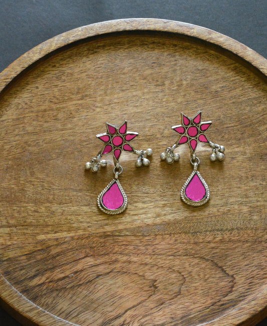 Snigdha Glass Earrings- Glossy Pink