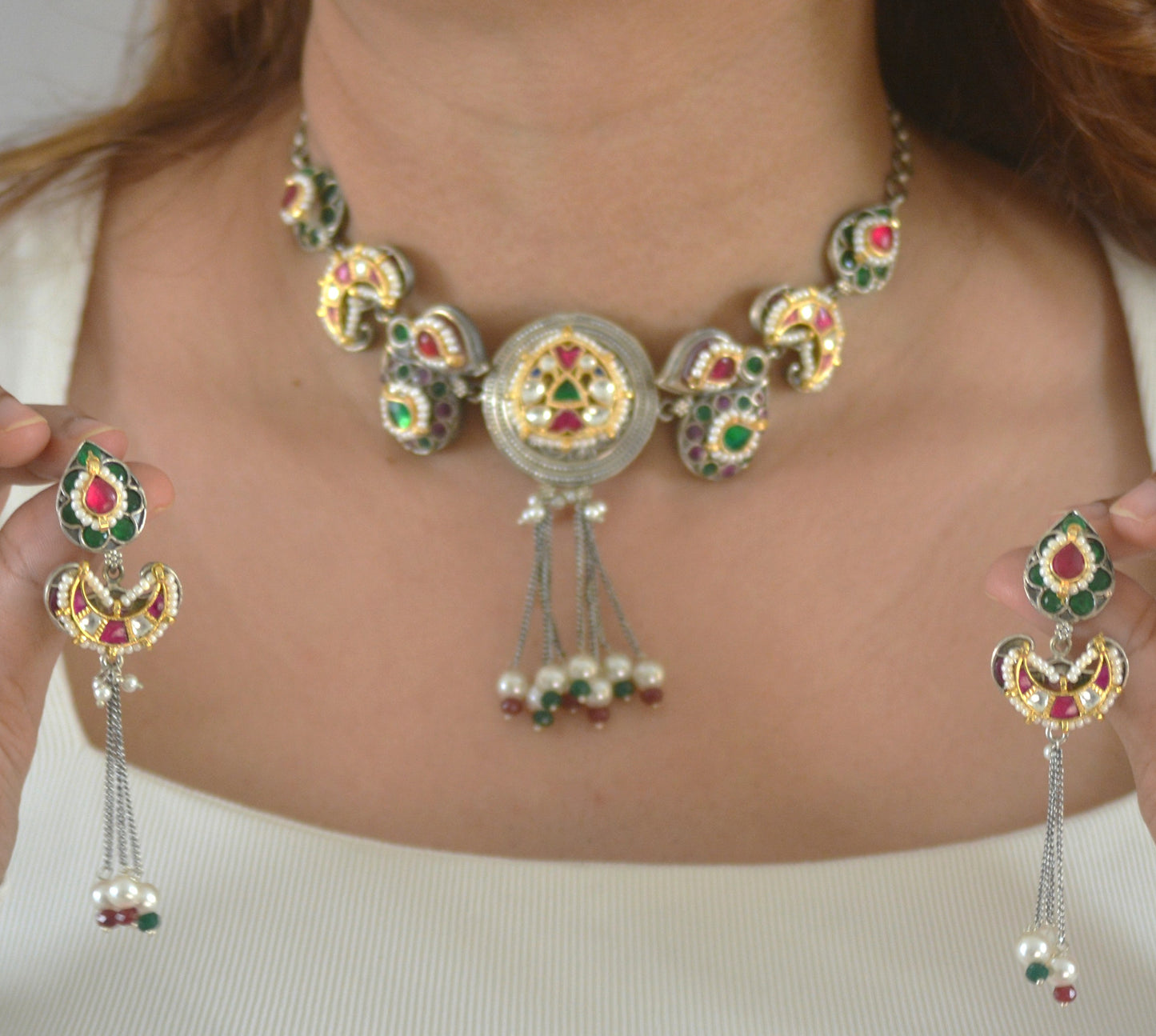 Munika Pachi Kundan Brass Choker Necklace