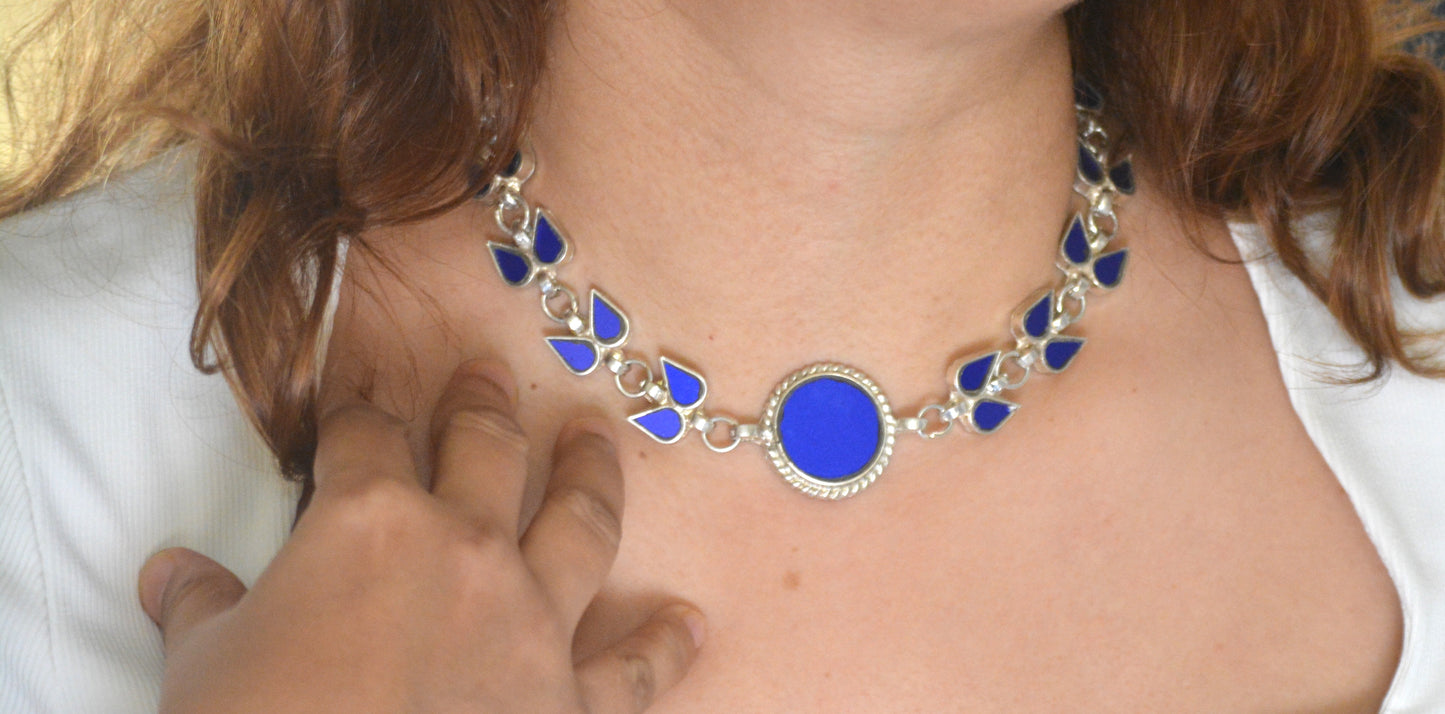 Avira Glass Choker Necklace Blue