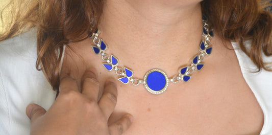 Avira Glass Choker Necklace Blue
