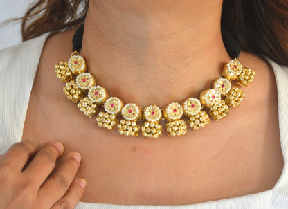 Mira Kundan Necklace Set