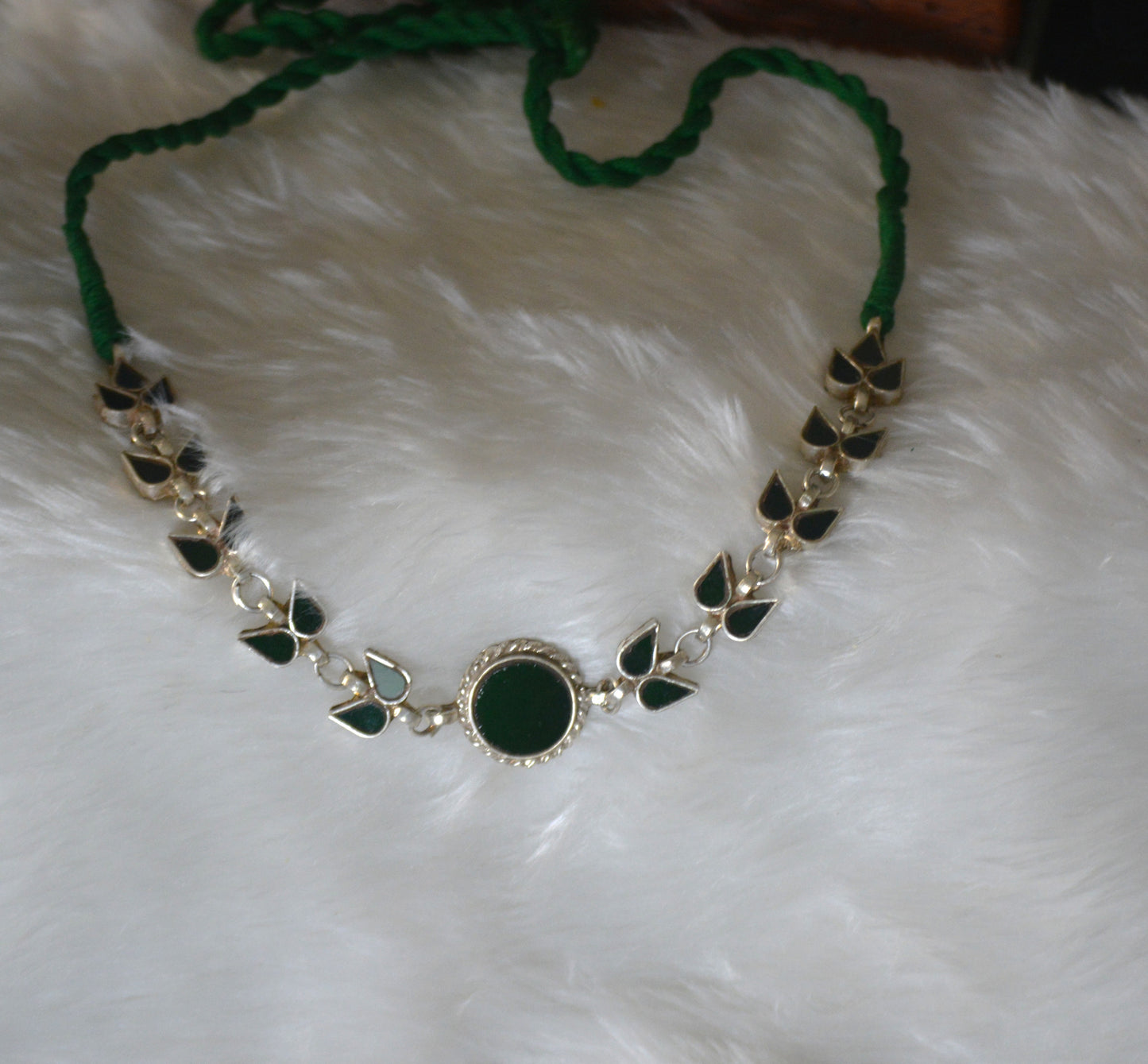 Medha Glass Choker