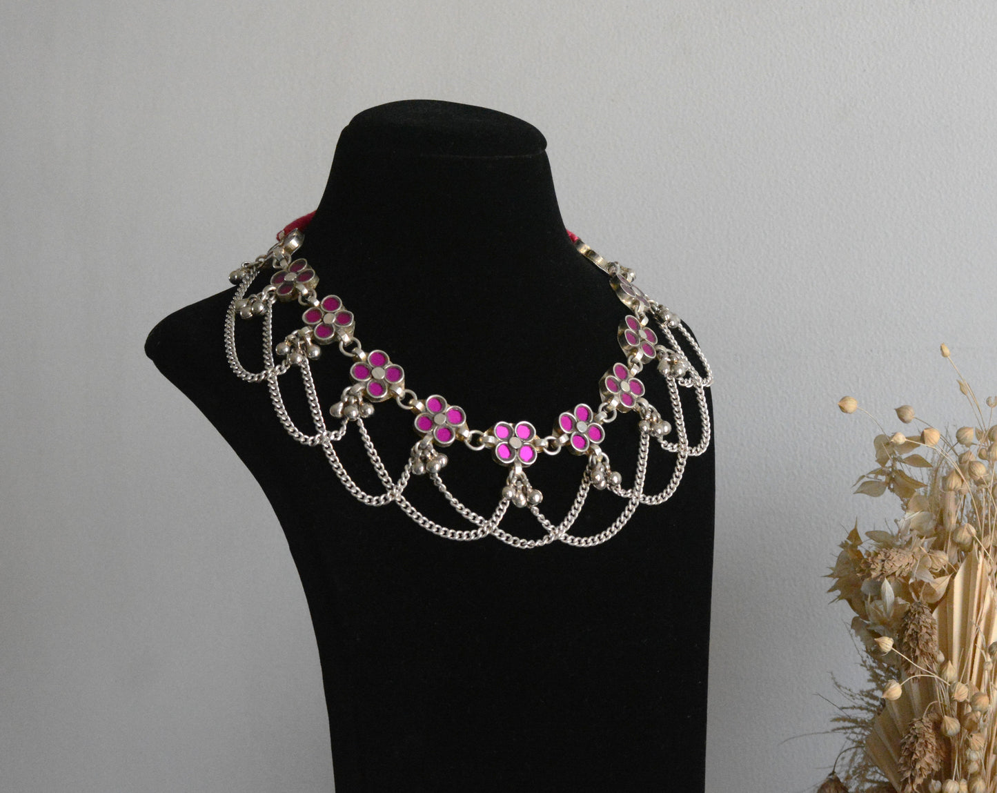 Hiral Glass Necklace Pink