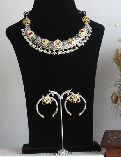 Jeshvi Pachi Kundan Designer Hasli Set