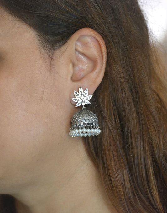 Yogita Leaf Jhumkis