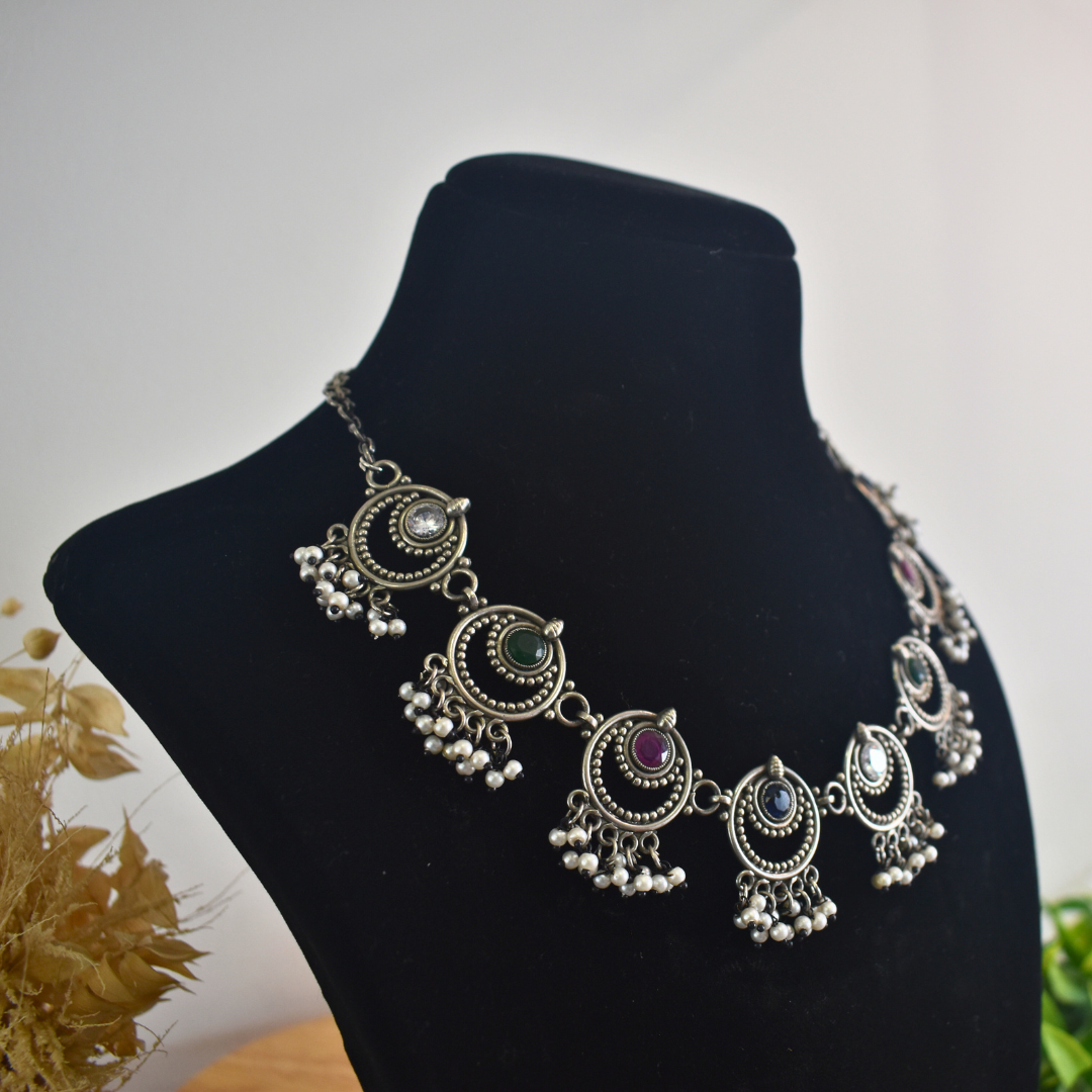 Maharani Lighweight Necklace set with Earrings