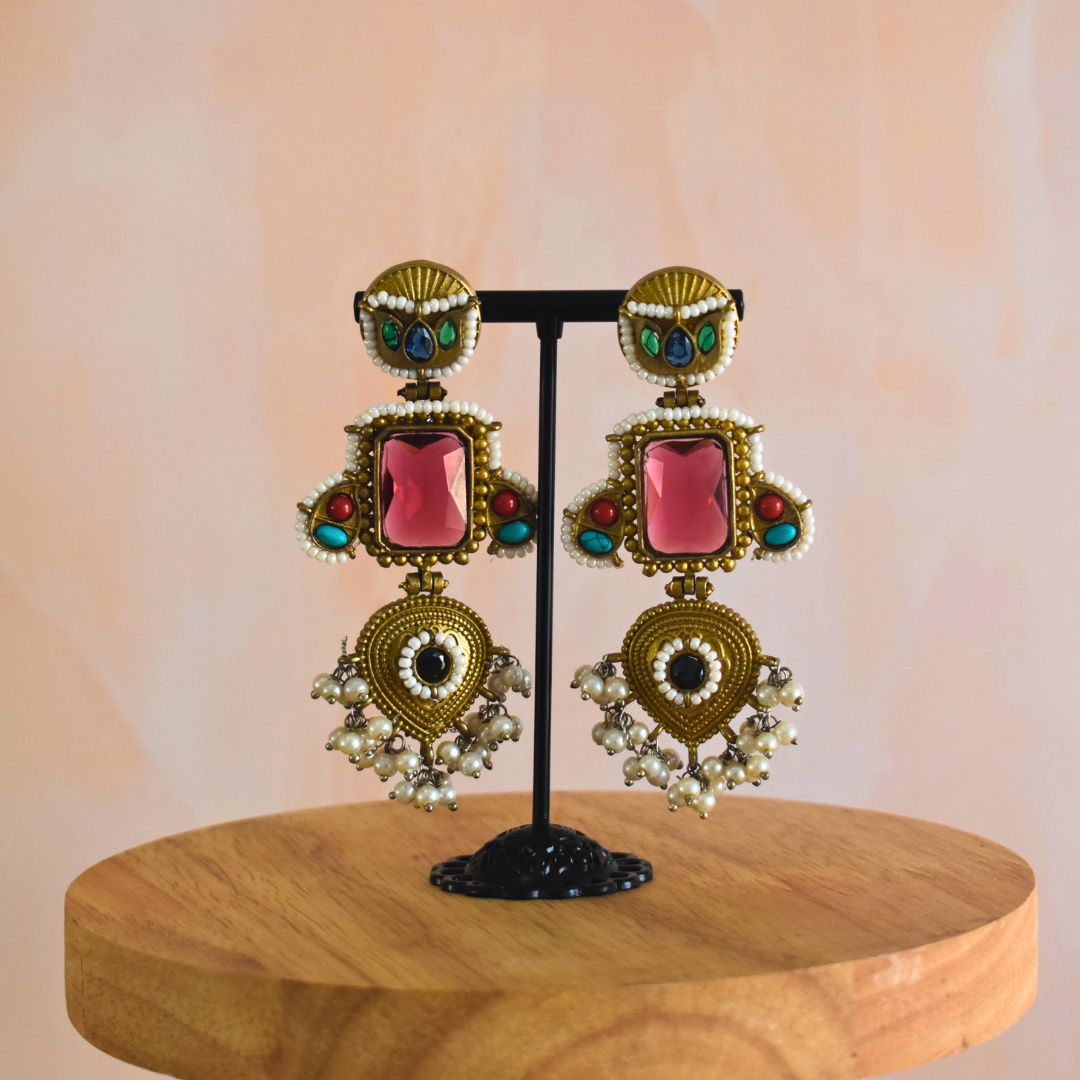 Monali Kundan Stone Earrings