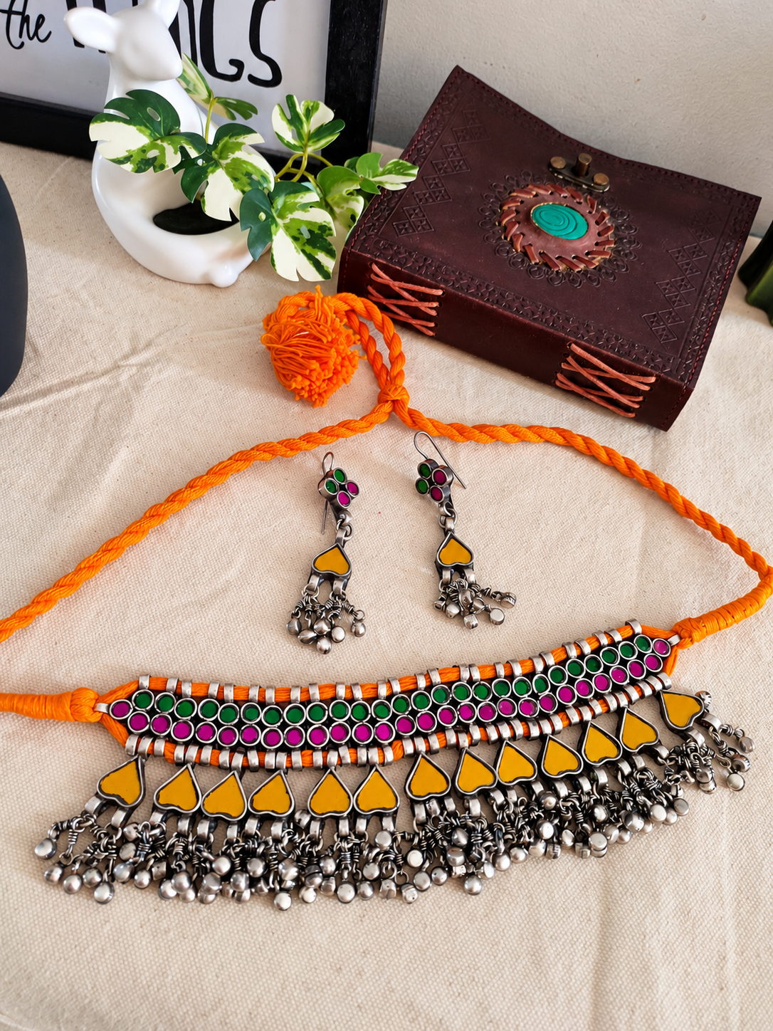 Sumedha yellow green and pink glass choker necklace set